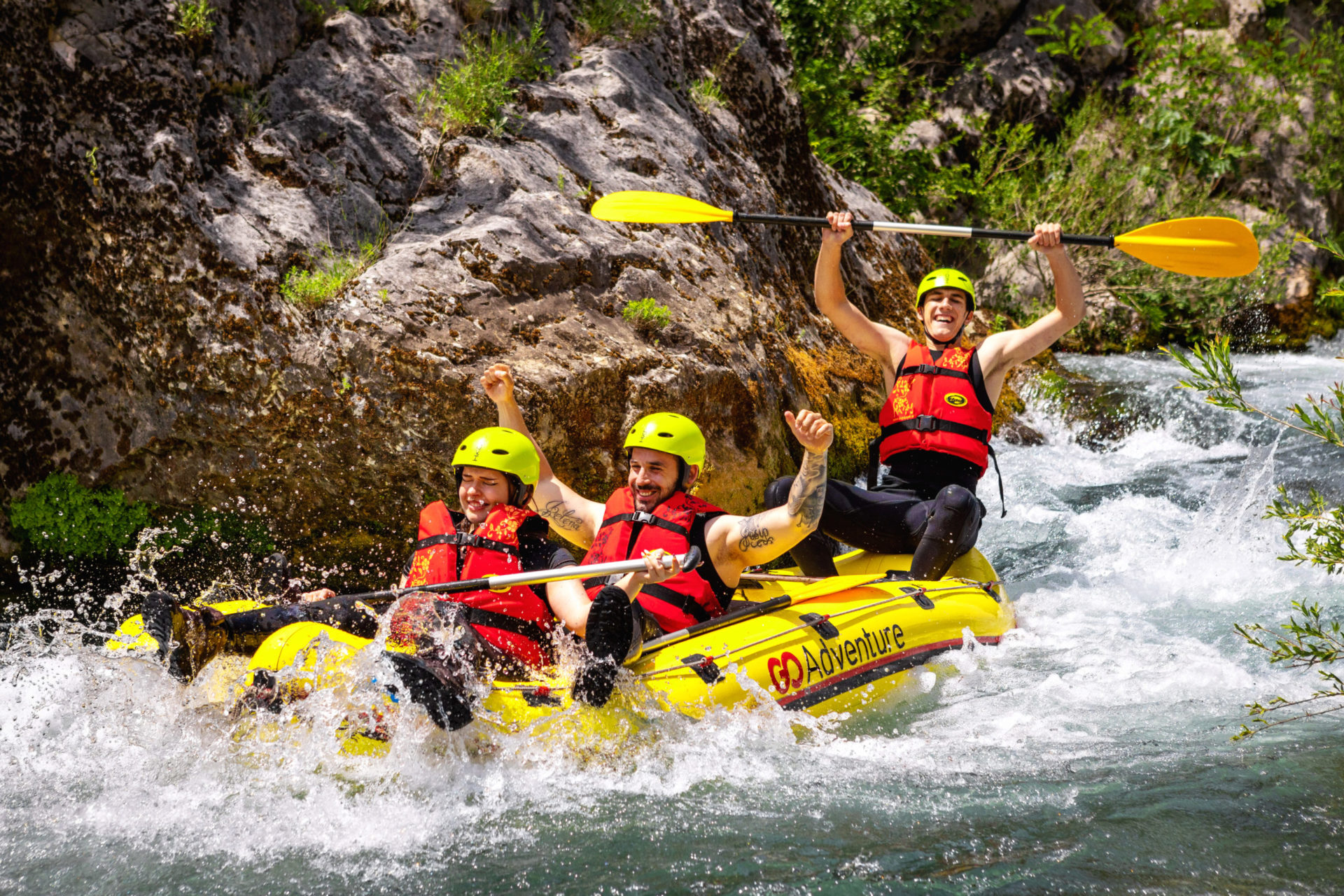 Go Adventure RAFTING